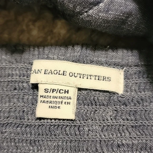 American Eagle embroidered bra floral crop top - Picture 2 of 3